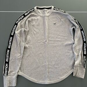 Hollister Gray Long Sleeve Shirt